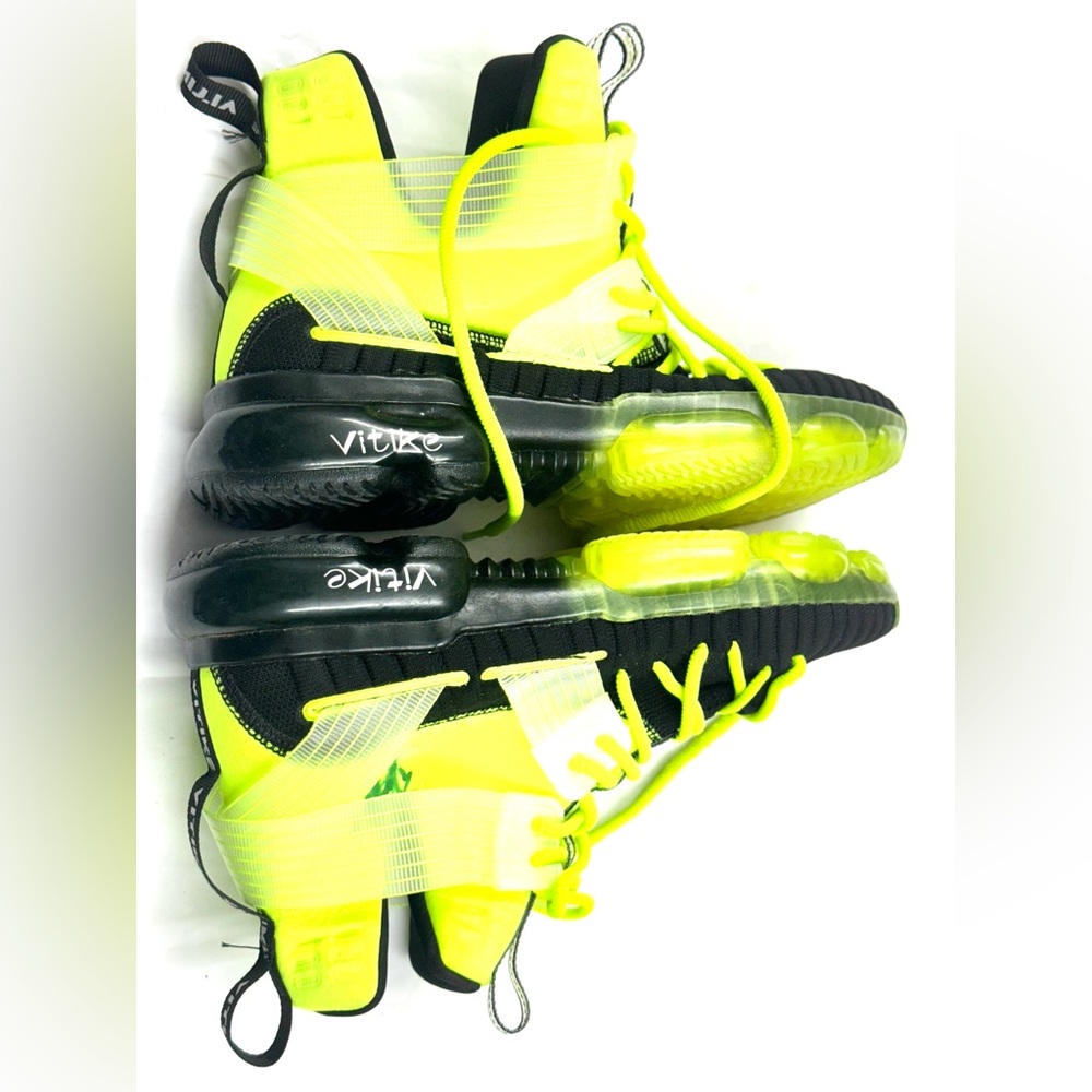 Vitike‎ Exotic Sneakers